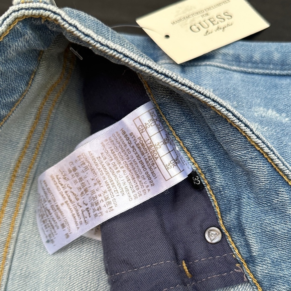 New Guess Men's Slim tapered Jeans in Light Blue Sz 32 - Picture 6 of 12